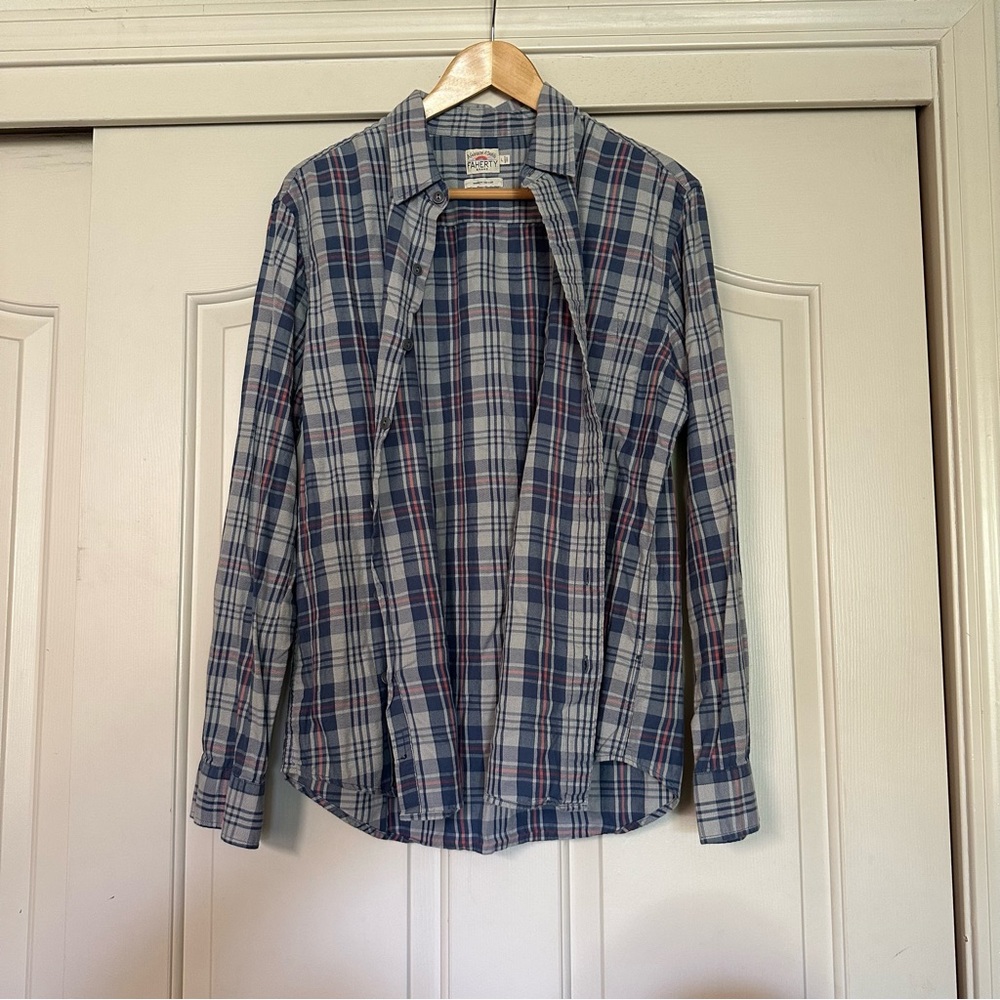 Faherty Blue and White Casual Button Down Shirt/Flannel